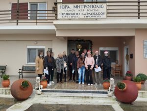 Read more about the article Επίσκεψη στο Γηροκομείο