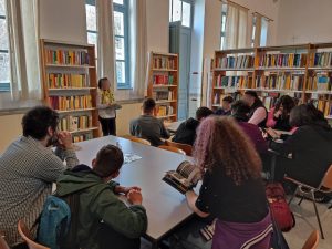 Read more about the article Επίσκεψη του τομέα Πληροφορικής στη Βιβλιοθήκη